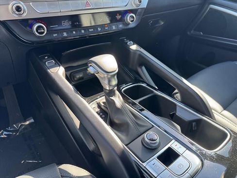 Used 2025 Kia Telluride S FWD image 20