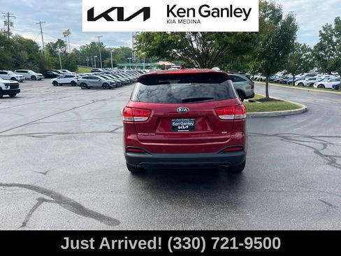 Used 2017 Kia Sorento AWD w/ LX Convenience Package image 6