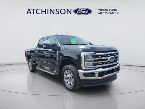 Used 2026 Ford F250 Lariat w/ Lariat Premium Package AWD/4WD image 3
