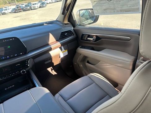 New 2026 Chevrolet Tahoe LT w/ Comfort Package AWD/4WD image 20