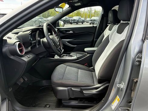 Used 2024 Chevrolet Trax RS w/ Driver Confidence Package FWD image 15