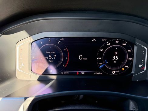 Used 2020 Volkswagen Atlas Cross Sport SEL Premium R-Line image 30