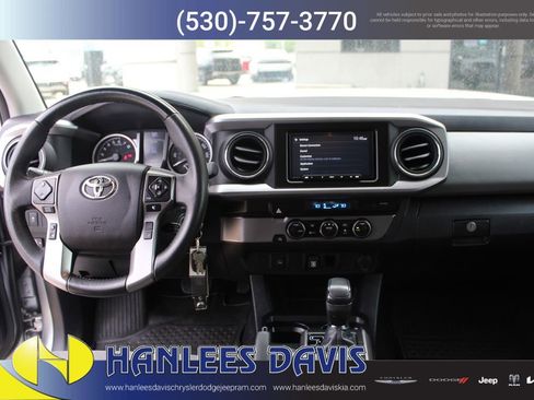 Used 2022 Toyota Tacoma SR5 RWD image 17