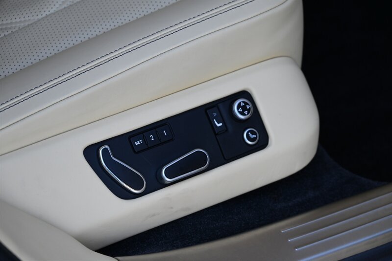 Used 2014 Bentley Flying Spur W12 AWD/4WD image 30