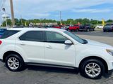 Used 2017 Chevrolet Equinox LT image 4