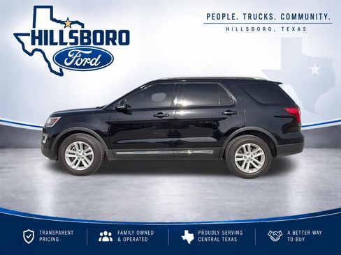Used 2017 Ford Explorer XLT w/ Equipment Group 202A FWD image 8