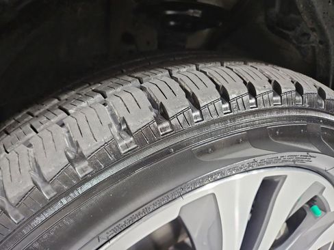 Used 2022 Subaru Ascent Touring w/ Popular Package #2A image 29