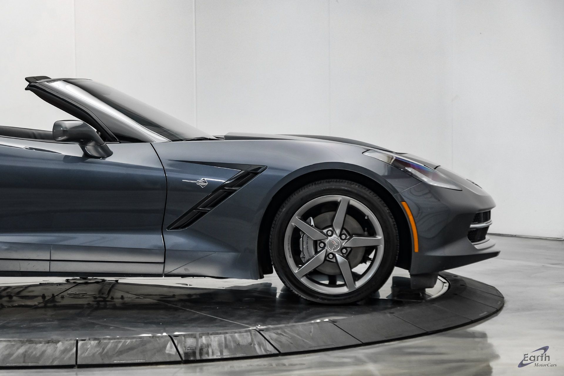 Used 2014 Chevrolet Corvette Stingray Convertible w/ 2LT Preferred Equipment Group RWD image 28