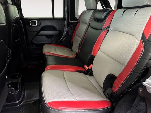 Used 2018 Jeep Wrangler Unlimited Sahara w/ Dual Top Group image 16