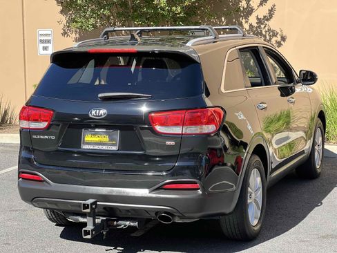Used 2016 Kia Sorento FWD image 51