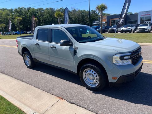 Used 2024 Ford Maverick XL FWD image 1