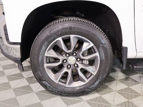 Used 2020 Chevrolet Silverado 1500 LT w/ Texas Edition image 17