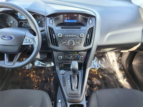 Used 2017 Ford Focus SE image 14
