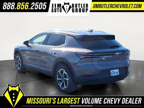 New 2026 Chevrolet Equinox EV LT image 2