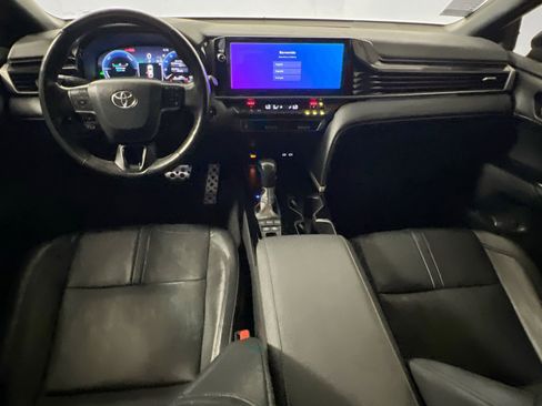 Used 2025 Toyota Camry XSE FWD image 30