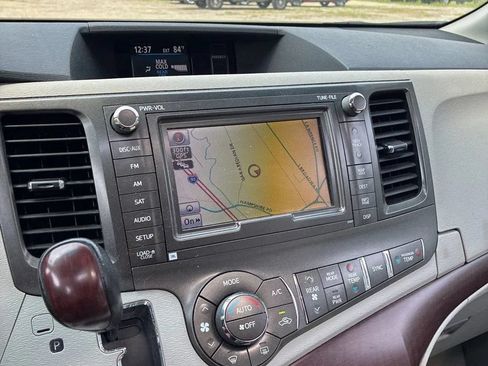 Used 2012 Toyota Sienna XLE w/ XLE Navigation Pkg AWD/4WD image 24