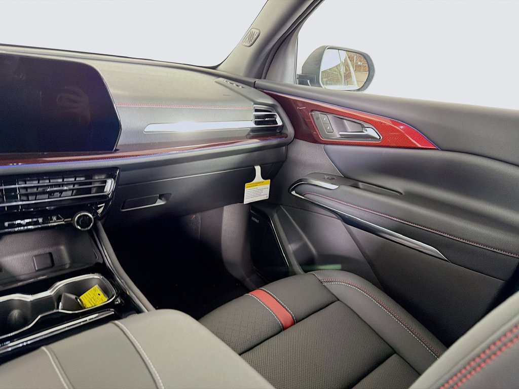 New 2026 Chevrolet Traverse RS w/ LPO, Floor Liner Package AWD/4WD image 21
