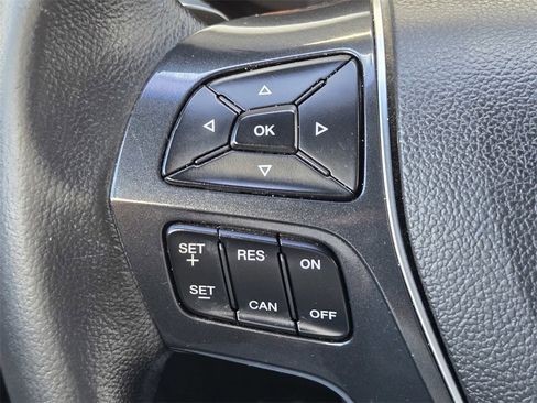 Used 2016 Ford Explorer Limited image 26