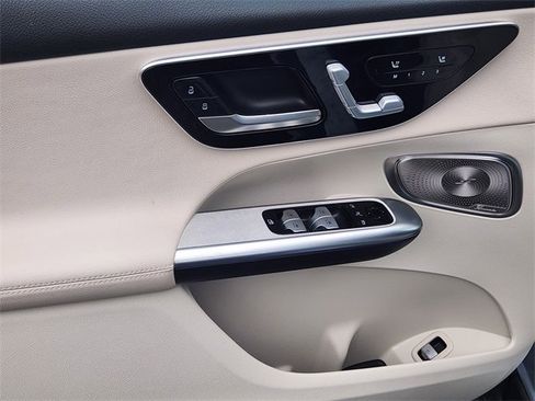 Certified 2025 Mercedes-Benz GLC 300 4MATIC image 10
