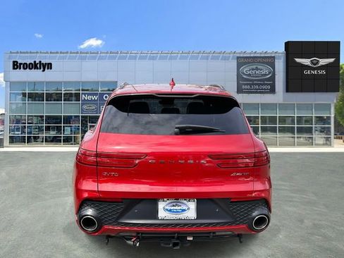 Used 2025 Genesis GV70 3.5T Sport w/ Sport Advanced Package AWD/4WD image 5