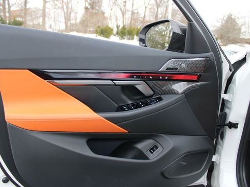 Used 2026 BMW M5 w/ Carbon Package image 8