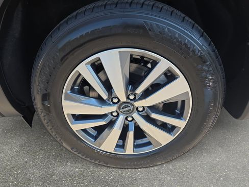 New 2026 Nissan Pathfinder SL FWD image 31