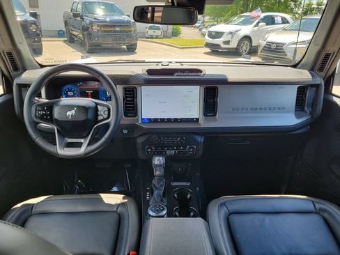 Certified 2025 Ford Bronco Outer Banks AWD/4WD image 10