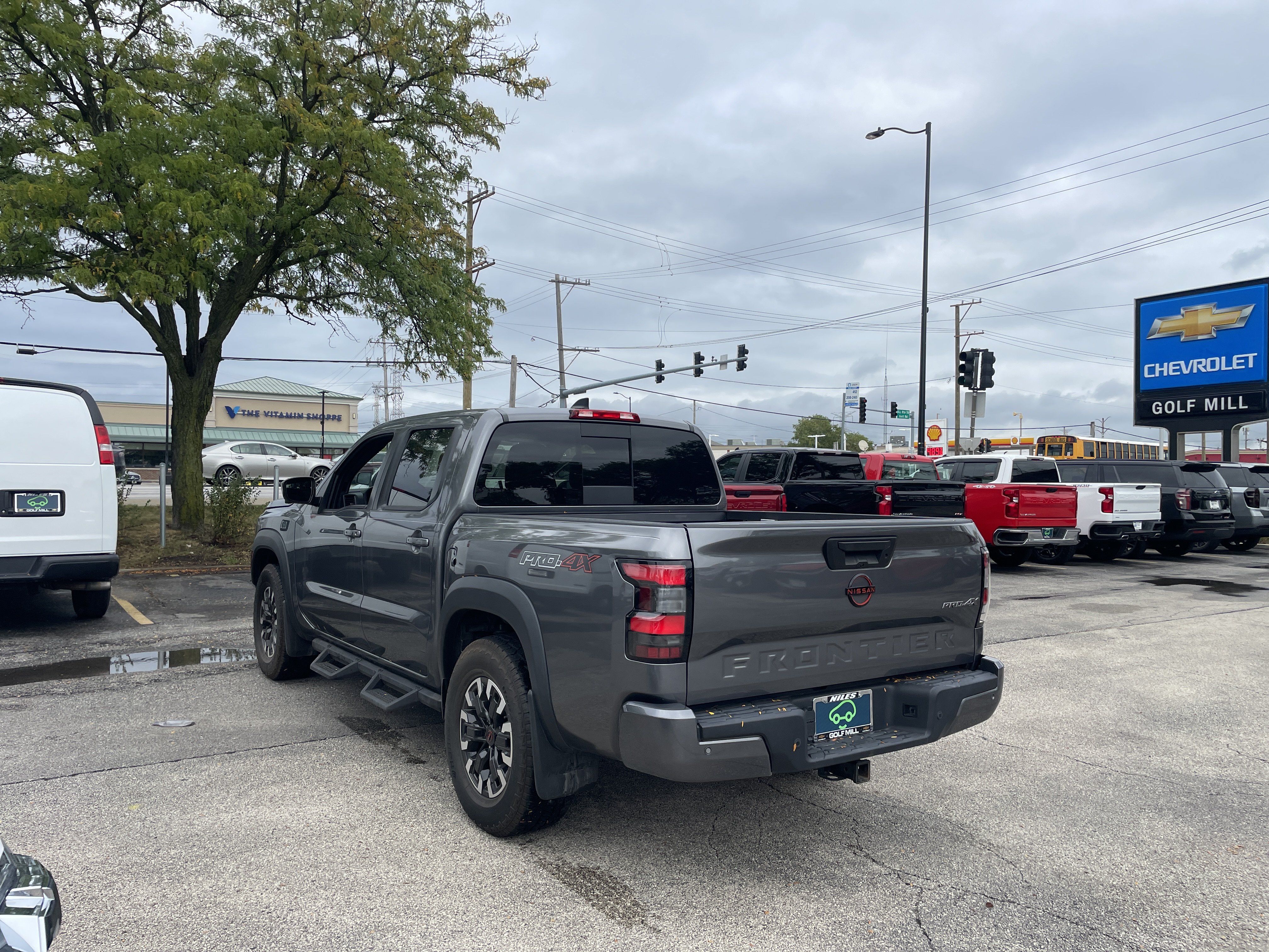 Used 2023 Nissan Frontier PRO-4X w/ Pro Convenience Package AWD/4WD image 8