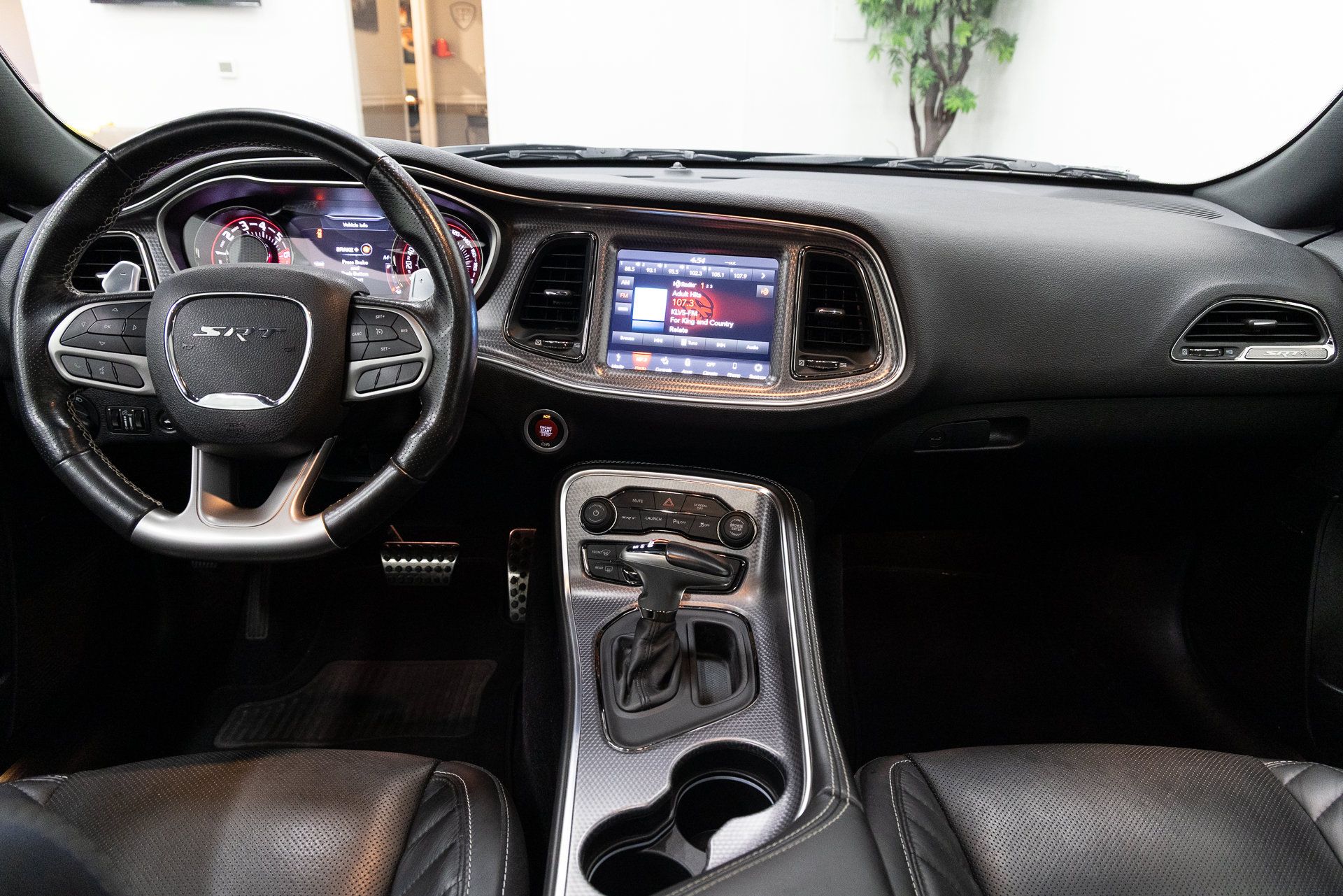Used 2019 Dodge Challenger SRT Hellcat RWD image 5