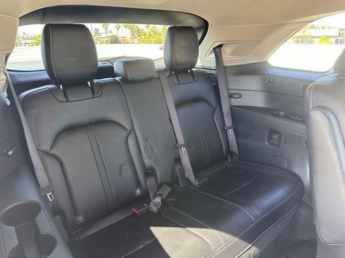 Certified 2024 MAZDA CX-90 Plug-In Hybrid w/ Preferred AWD/4WD image 22