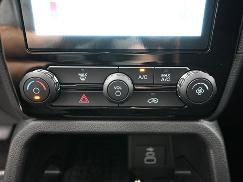 New 2025 Ford Ranger XLT w/ FX4 Off-Road Package image 4