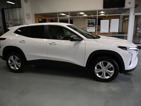 New 2026 Chevrolet Trax LS w/ Driver Confidence Package FWD image 4