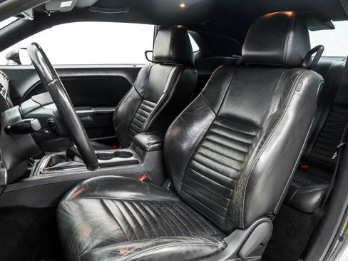 Used 2013 Dodge Challenger R/T RWD image 14