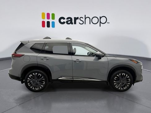 Used 2025 Nissan Rogue Platinum w/ Platinum Premium Package FWD image 6