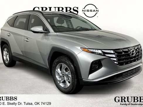 Used 2022 Hyundai Tucson SEL image 1
