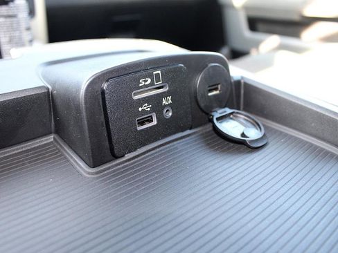 Used 2016 RAM 2500 Big Horn image 28