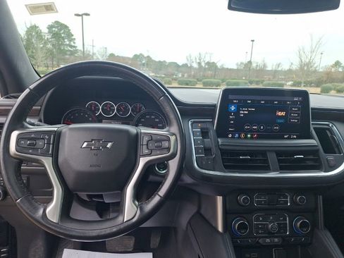 Used 2021 Chevrolet Tahoe Z71 image 3