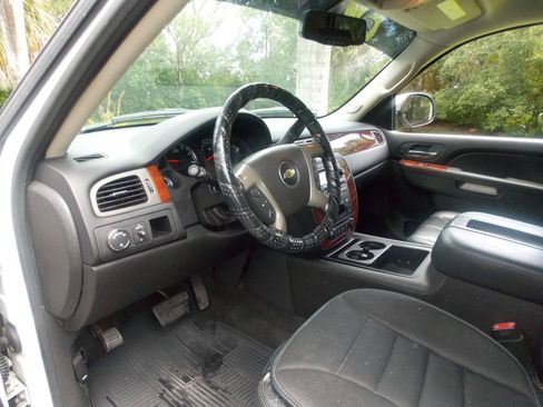 Used 2013 Chevrolet Tahoe LT w/ All-Star Edition RWD image 7