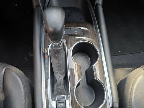 Used 2024 Chevrolet Malibu LT FWD image 33
