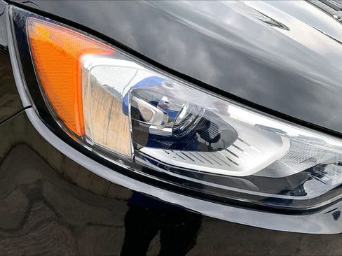 Certified 2019 Ford Edge SE FWD image 27
