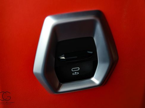 Used 2024 BMW XM image 35