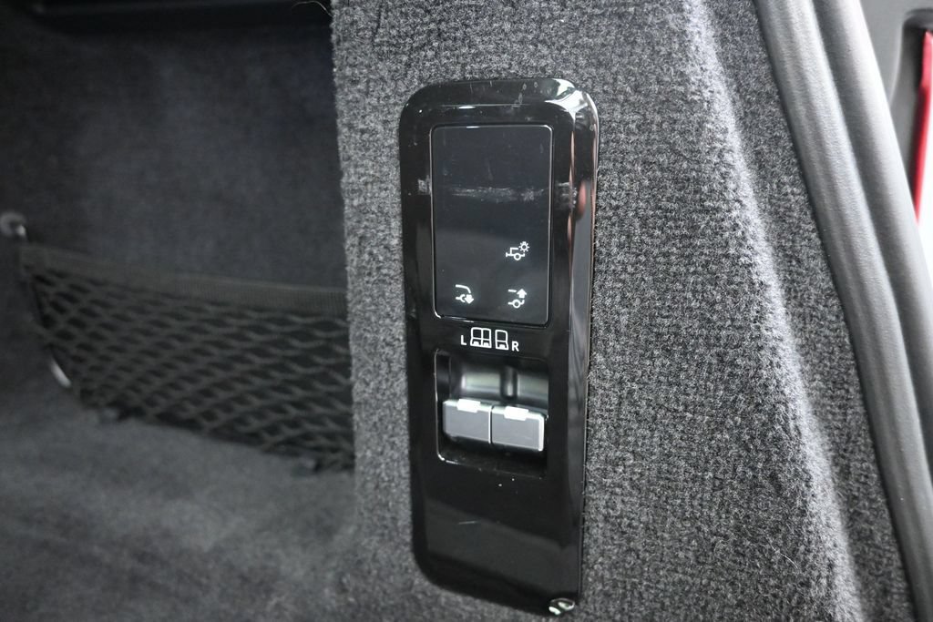 Used 2023 Land Rover Range Rover Sport SE Dynamic AWD/4WD image 16