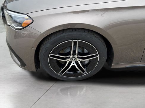 New 2026 Mercedes-Benz E 450 4MATIC Sedan image 9