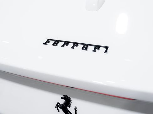 Used 2023 Ferrari 812 GTS RWD image 22