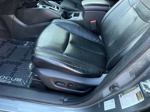 Used 2018 Nissan Rogue Sport SL image 10