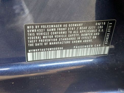 Used 2016 Volkswagen e-Golf SE FWD image 30