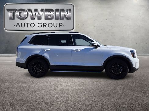 Certified 2025 Kia Telluride SX X-Line image 3