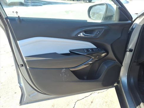 Used 2024 Chevrolet Trax LT w/ Driver Confidence Package image 15