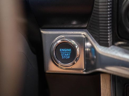 Used 2025 Ford F150 King Ranch AWD/4WD image 32
