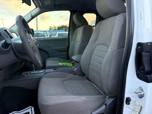 Used 2021 Nissan Frontier S RWD image 20